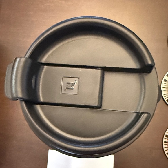 NEW Nespresso Travel Mug Touch  with 17 VERTUO Pods 13 pods PLUS 3 Surprise pods - Picture 8 of 16